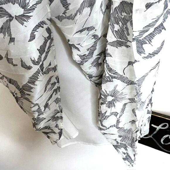 BANANA REPUBLIC FLORAL PLEATED CHIFFON OCCAISION DRESS PETITE SIZE 4 - Picture 10 of 13